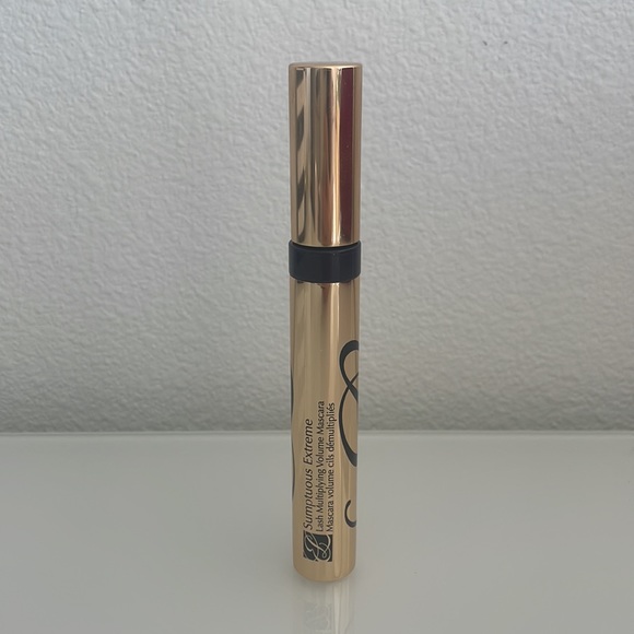 Estée Lauder Sumptuous Extreme Lash Multiplying Volume Mascara - Picture 5 of 5